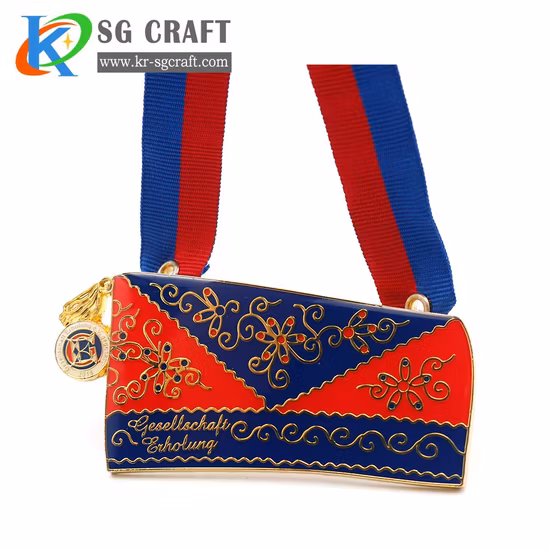 Fabriquer des médailles de sport en métal émaillées scintillantes pour marathon de course à pied avec colorant par sublimation, ruban imprimé, cintre pour médailles